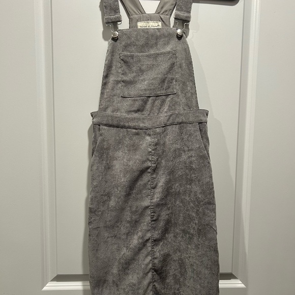 Piper & Scoot Pants - Stylish Gray Jumpsuit